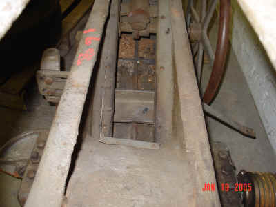 Underside of jointer showing large crack.